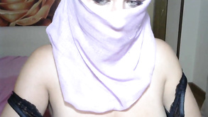 Beautiful Muslim Babe Shows Off Her Goodies On Camera
